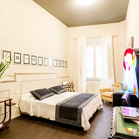 Arnobio Florence Suites Bagian luar foto