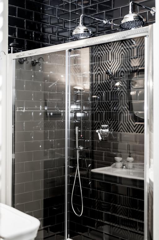 Arnobio Florence Suites Bagian luar foto