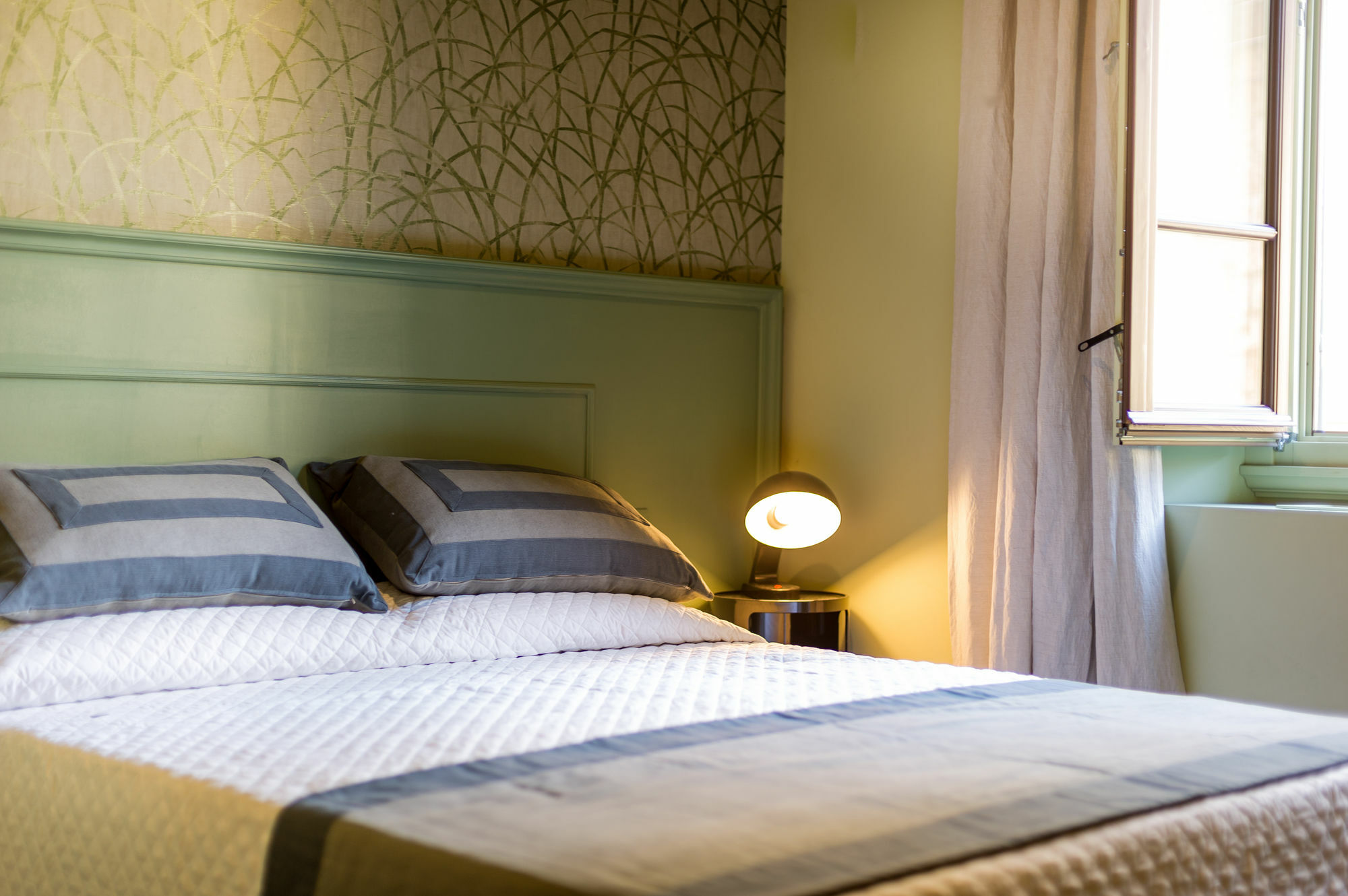 Arnobio Florence Suites Bagian luar foto